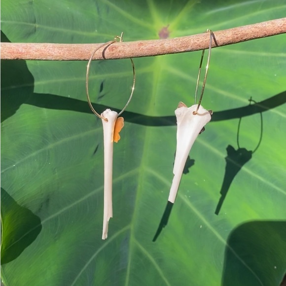 SOLD - WHEN BUNDLED! Real (Broken) Possum Femur Bone Butterfly Hoop Earrings - Picture 7 of 7